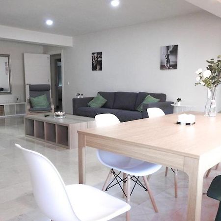 Carihuela Beach Suite Apartment Torremolinos Exterior photo